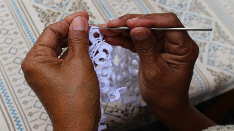 Вязание крючком для начинающих: пошаговый мастер-класс по созданию игрушки