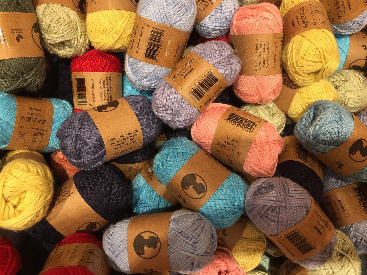 Игрушки крючком из плюшевой пряжи своими руками мастер класс для начинающих